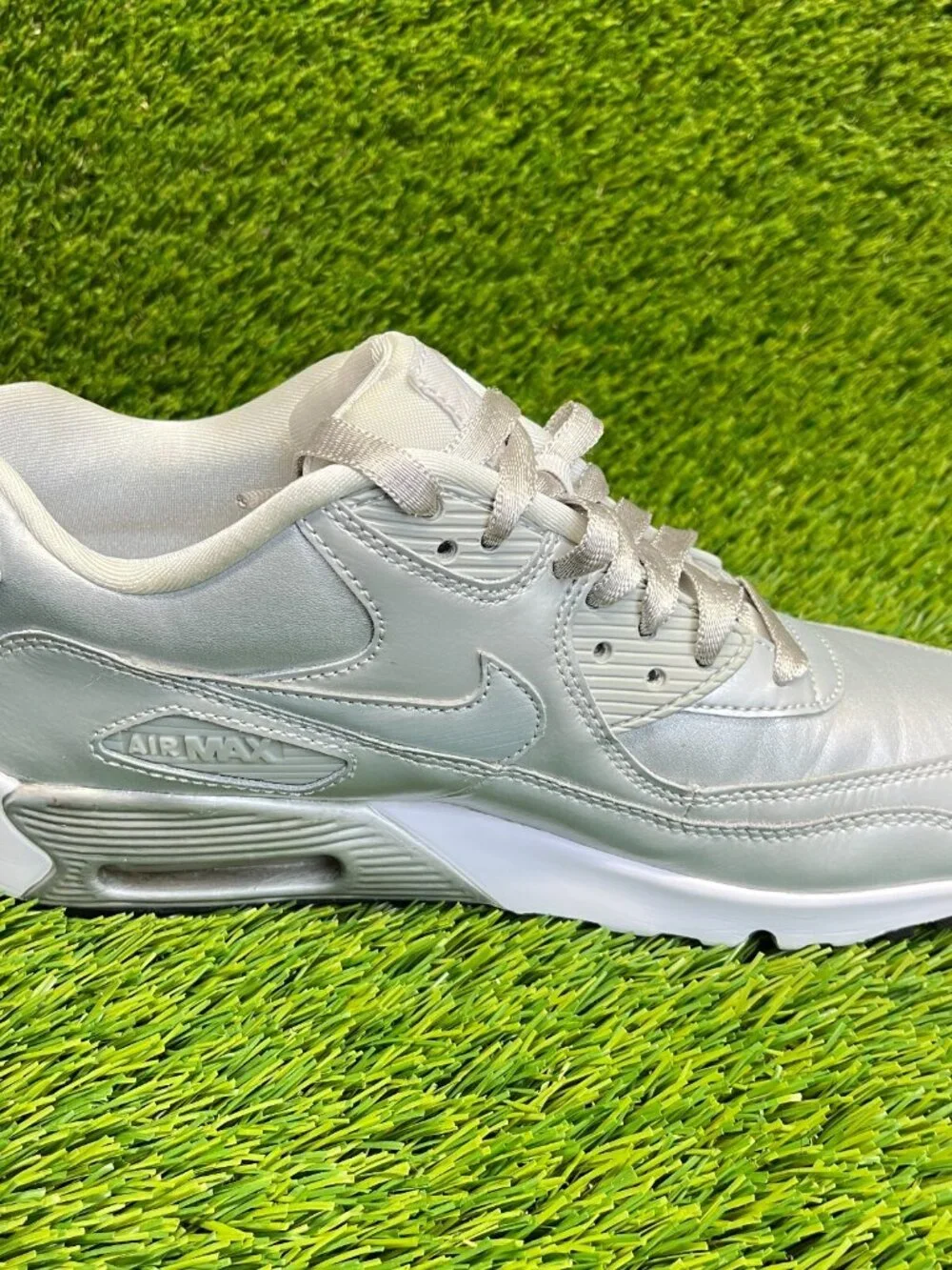 Nike Air Max 90 SE Boys Size 7Y Silver White Casual Leather Shoes Sneakers‎